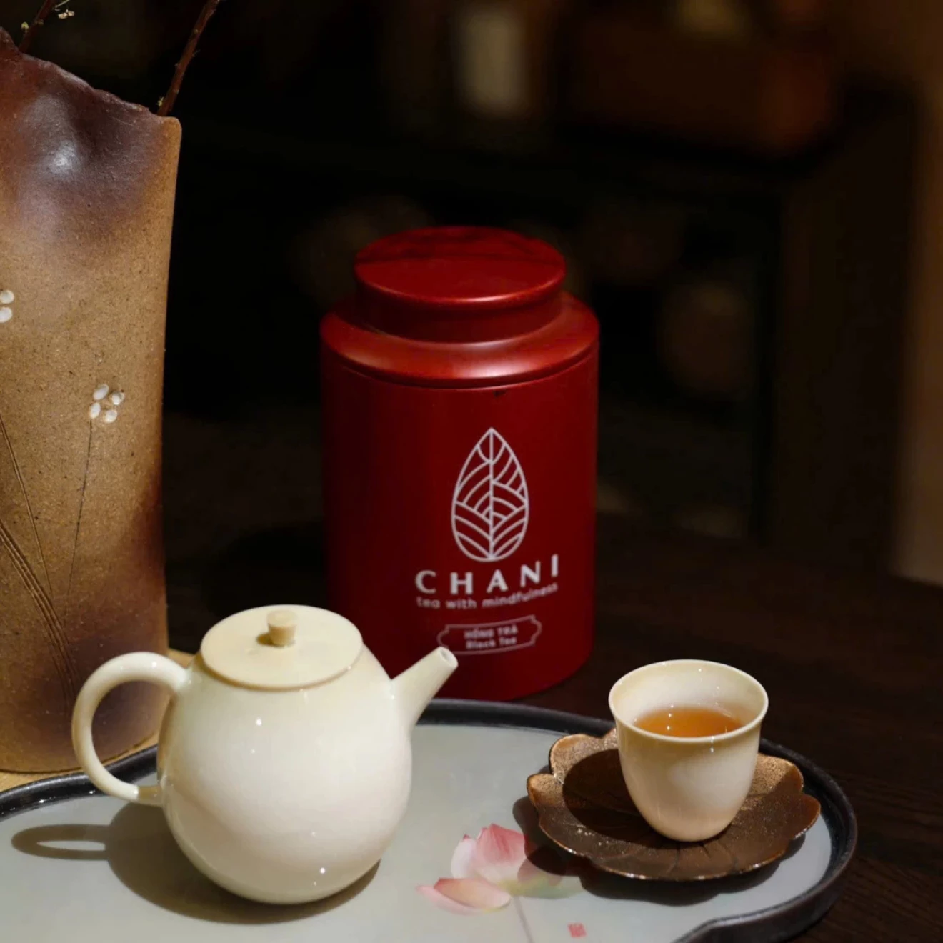 Vì sao phương Tây lại gọi “hồng trà” là “trà đen”?